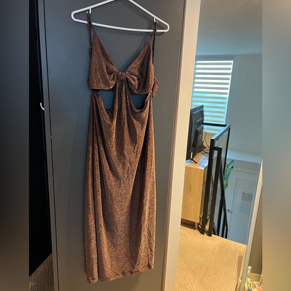 Dynamite Rose-Bronze Cut-Out Midi Dress - Size XL - never worn